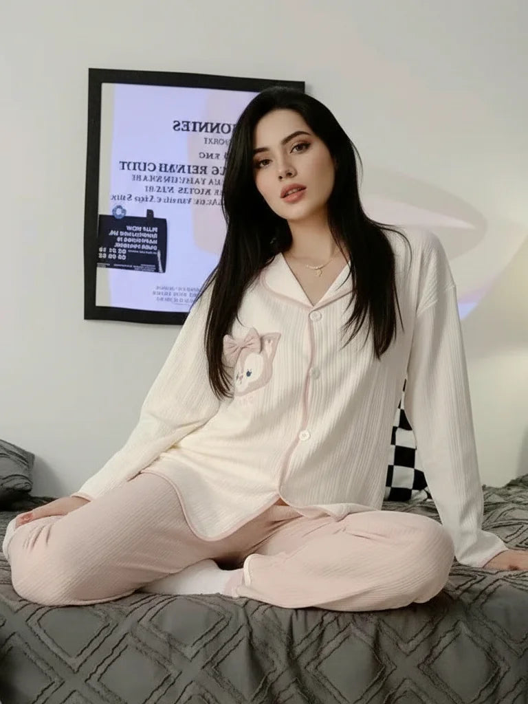 White Powder Cat Loose Nightdress